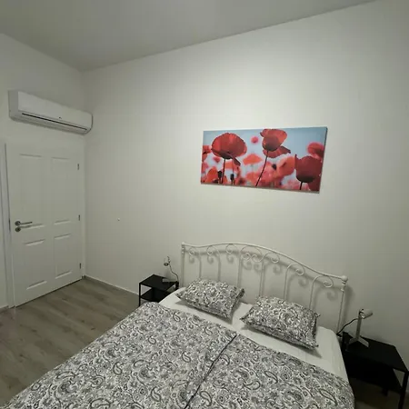 Apartament *